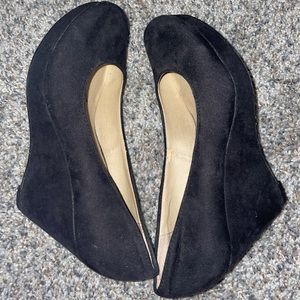 Black wedge heels